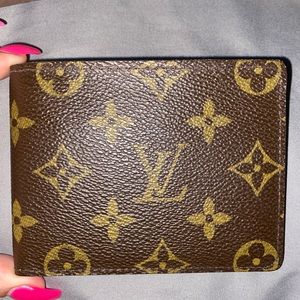 Louis Vuitton bifold mens wallet